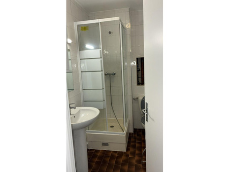 A louer appartement 1 006 &euro;  Paris