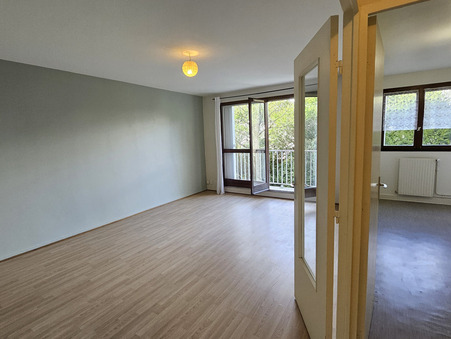 A louer appartement 917 &euro;  Avon