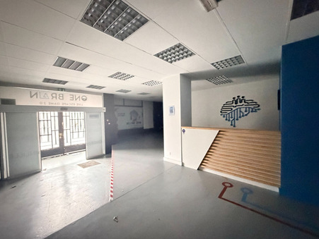 A louer local commercial Lille 59000; 3 800 &euro; 