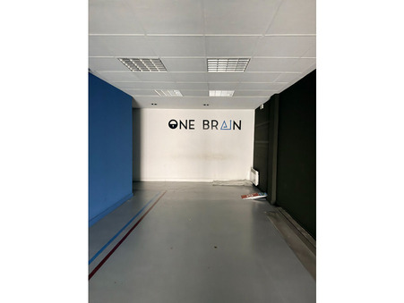 A louer local commercial 3 800 &euro;  Lille