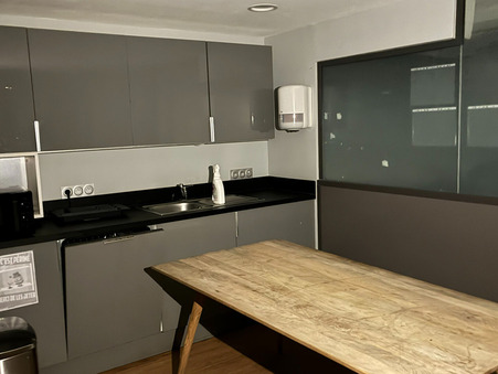 Location local commercial Paris Réf. 4762