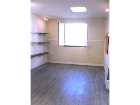 Local professionnel 102 600 &euro;  Réf. JPBA344_bis_1 Gretz Armainvilliers