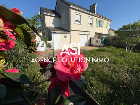 Vente Maison Laval Réf. 4840 - Slide 1