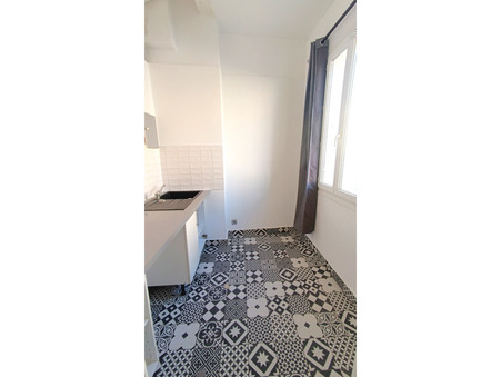 Appartement 450 &euro;  sur Marseille (13001) - Réf. 21MOU3ET