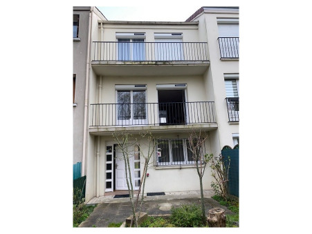 Maison 1 423 &euro;  sur Maurepas (78310) - Réf. G952