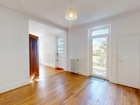 Maison sur Nemours ; 350 000 &euro;  ; Achat Réf. 215860