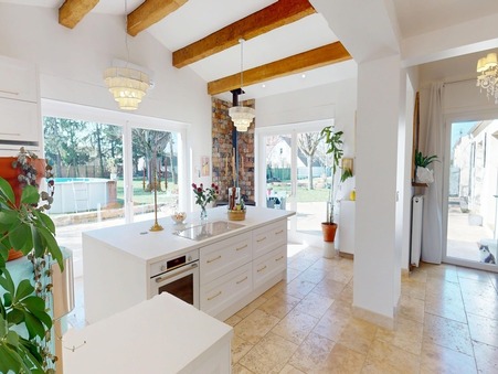 House &euro; 425 000  Réf. 218491 Égreville