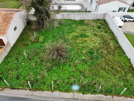Terrain sur Le Château-d'Oléron ; 137 800 &euro; ; Achat Réf. 3723