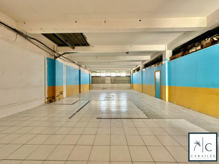 Vente local commercial 268 000 &euro;  Fort de France