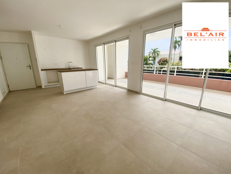 Appartement 1 400 &euro;  sur Fort de France (97200) - Réf. LA4441-BLA97_2352