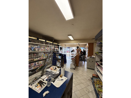 A vendre local commercial Marseille 13010; 250 000 &euro; 