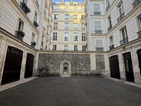 Appartement 800 &euro;  sur Paris 8eme Arrondissement (75008) - Réf. MON464