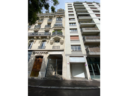 Parking 129 &euro;  sur Paris (75014) - Réf. 4809