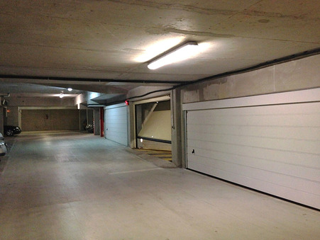 A louer parking 116 &euro;  Paris
