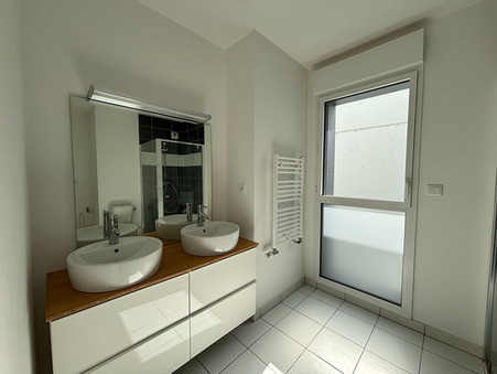 A louer appartement 846 &euro;  Rennes