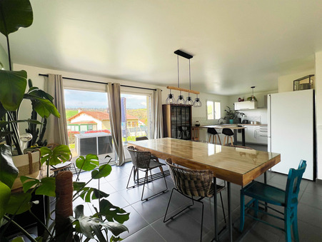 Maison sur Saint Martin la Plaine ; 284 000 &euro;  ; Achat Réf. CHAJE6638