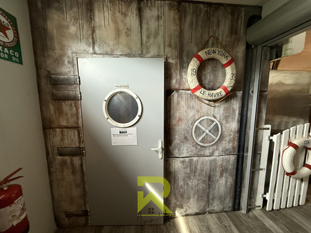 A vendre local commercial Le Cap d'Agde 34300; 490 000 &euro;