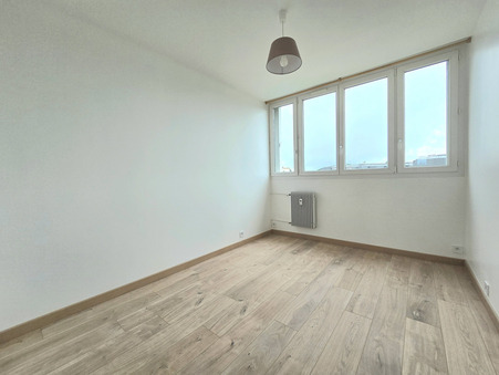 Appartement 1 063 &euro;  sur Le Plessis-Trévise (94420) - Réf. 0016