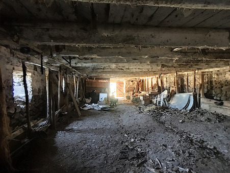 Maison sur Compains ; 33 000 &euro;  ; Achat Réf. idc584