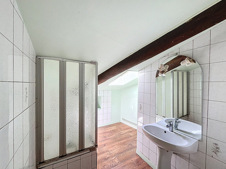 Maison sur Champeix ; 65 000 &euro;  ; A vendre Réf. idc808