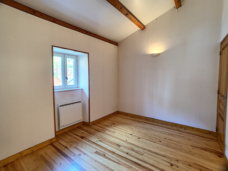 Appartement 476 &euro;  sur Montaigut-le-Blanc (63320) - Réf. LLAP10000038