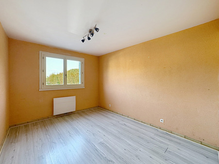 Location appartement Champeix 63320; 595 &euro; 