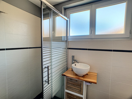 Maison 510 &euro;  sur Neschers (63320) - Réf. LLMA10001181