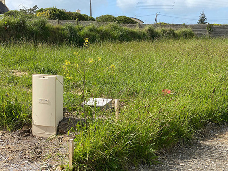 Vente terrain 78 105 &euro; Guisseny