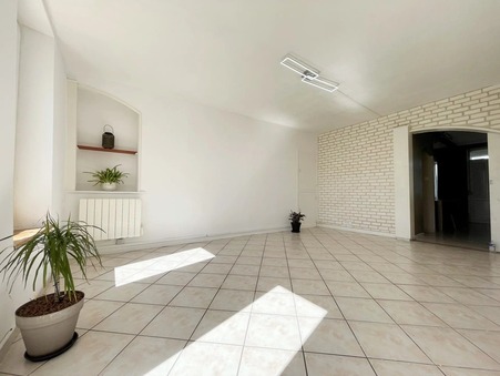 A vendre maison Le May-sur-Èvre 49122; 149 140 &euro;