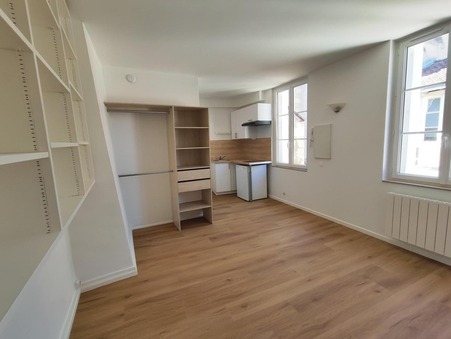 Appartement 390 &euro;  Réf. 03861386 Poitiers