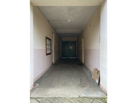 Parking 48 &euro;  Réf. G1284 Nantes