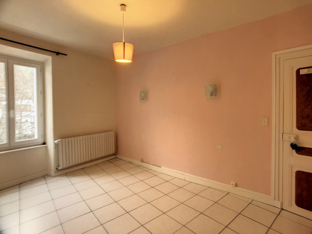 A vendre maison Saint-Floret 63320; 108 000 &euro; 