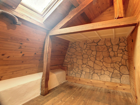 Maison sur Saint-Floret ; 108 000 &euro;  ; A vendre Réf. LVMA10001241