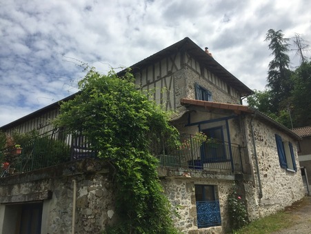 Saint-léonard-de-noblat 272 000€