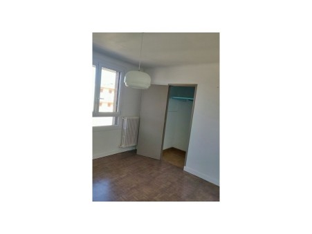 Appartement sur Aix en Provence ; 830 &euro;  ; A louer Réf. BHI85