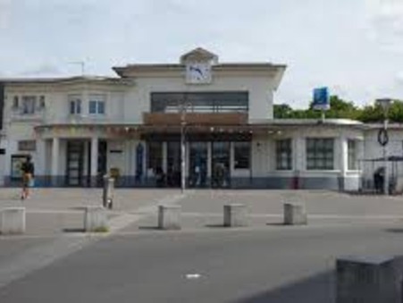 VILLEPINTE 2 396 600€