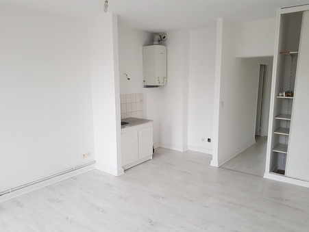 Saint-Avold  310 €