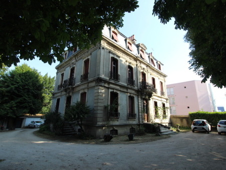 DIJON  580 €