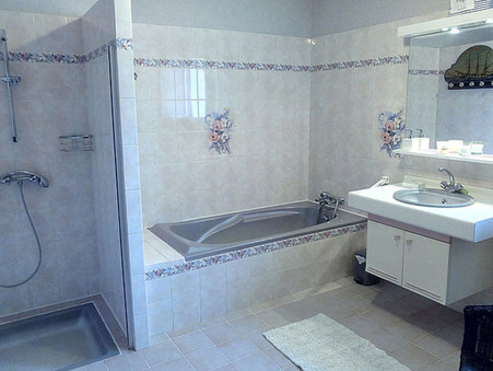 Maison sur Le Chateau d'Oleron ; prix nous consulter ; Location Réf. 229