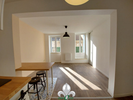 CHALON SUR SAONE  375 €