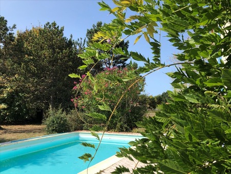 A louer maison Le Chateau d'Oleron 17480 ; prix nous consulter