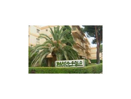 Mandelieu la napoule  320 €