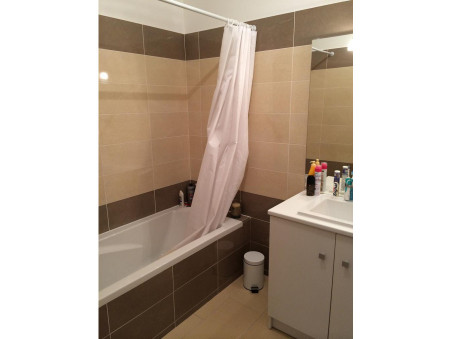 Appartement 1 215 &euro;  sur Meyreuil (13590) - Réf. 20012015