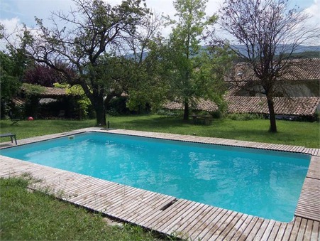 Laragne-Montéglin  389 000 €