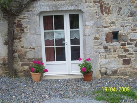 Montmartin sur mer  275 €