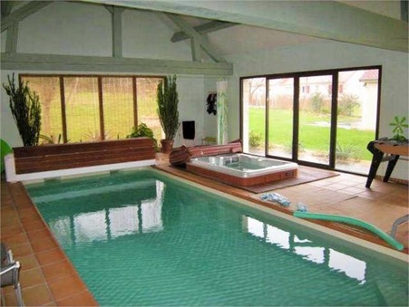 Châtellerault  231 000 €