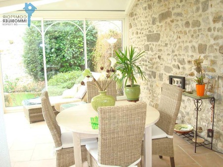 SOISY SUR ECOLE  304 000 €