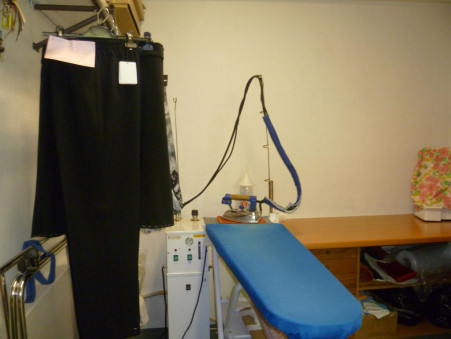 Local commercial 40 000 € sur Hyeres (83400) - Réf. 139