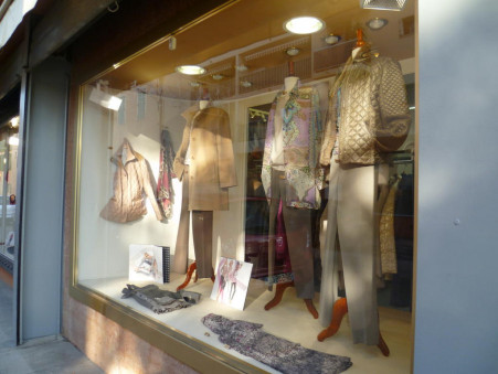 Local commercial 40 000 € sur Hyeres (83400) - Réf. 139