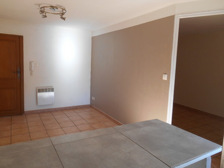 L'ISLE SUR LA SORGUE  388 €